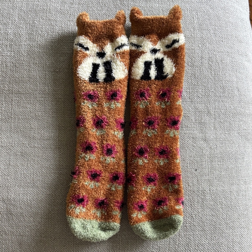 Natural Life Cute Foxie fluffy Socks OS almost new. Also for adults! FINAL PRICE